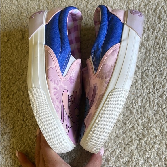 LILO and angel slip on canvas shoes. - Picture 5 of 10